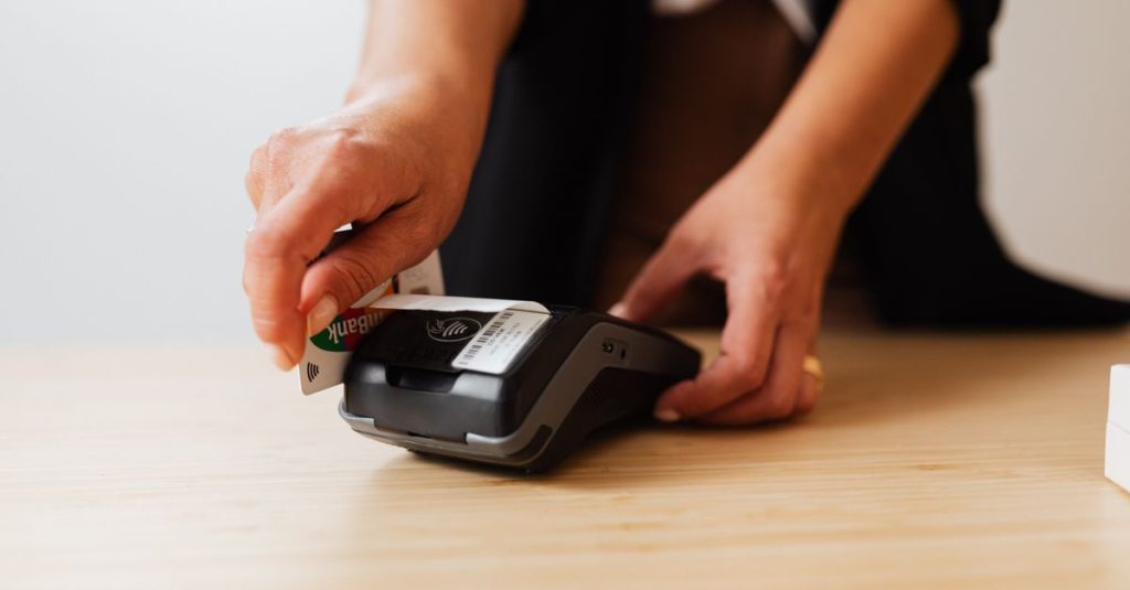 תקן PCI DSS לעסקים: מה חובה, איך מתחילים וכמה זה עולה